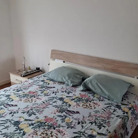 Meuble Deux Doubles Avec Tv, Cuisine, Sdb Ecublens (Vaud)
