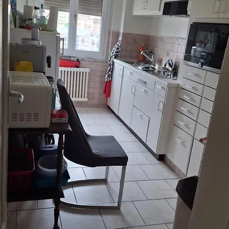 Meuble Deux Doubles Avec Tv, Cuisine, Sdb Apartamento *